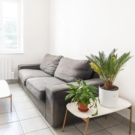 Bright Close To The Buttes Chaumont Апартаменты *